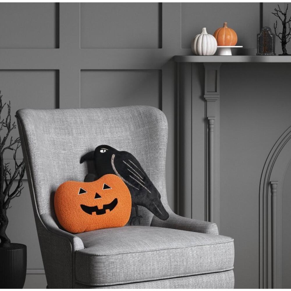 New Hyde & EEK Raven Halloween Bird Throw Pillow Plush Target Gothic Decor Black - Picture 2 of 5
